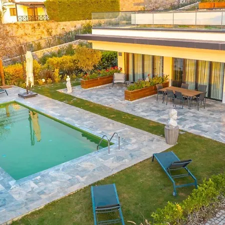Marinhill Orange High Luxury Villa *