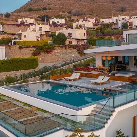 Marinhill Orange High Luxury Villa